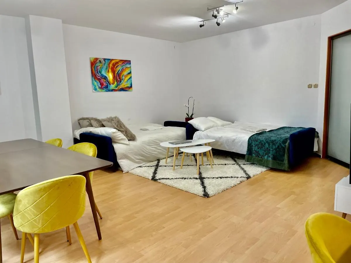 Warsaw Concierge Wola Ratusz Apartment 0*,